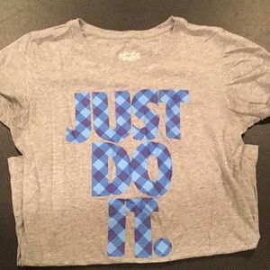 Women’s size small slim fit Nike T-shirt